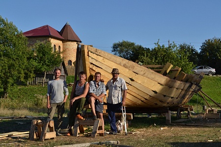 Ильменскую сойму в Старорусском районе готовят к ходовым испытаниям на озере